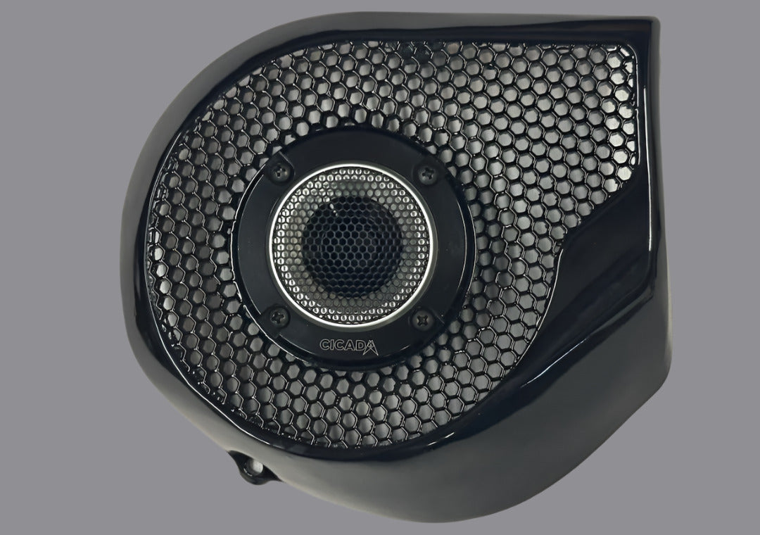23.5 CVO+ Harley Davidson STREET GLIDE GRILL W/TWEETER