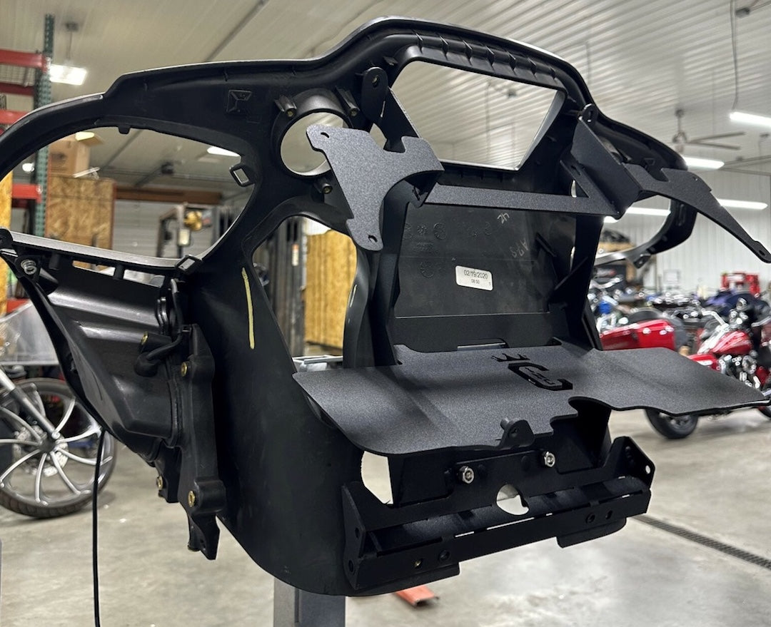 Road glide amp rack