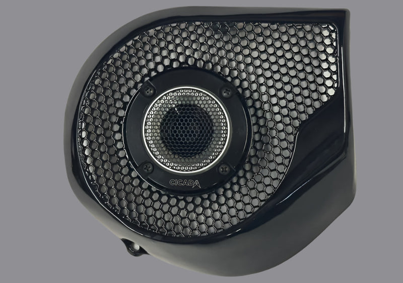  23.5 CVO+&nbsp; Harley Davidson STREET GLIDE GRILL W/TWEETER