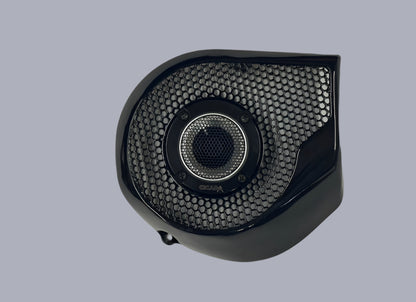  23.5 CVO+&nbsp; Harley Davidson STREET GLIDE GRILL W/TWEETER